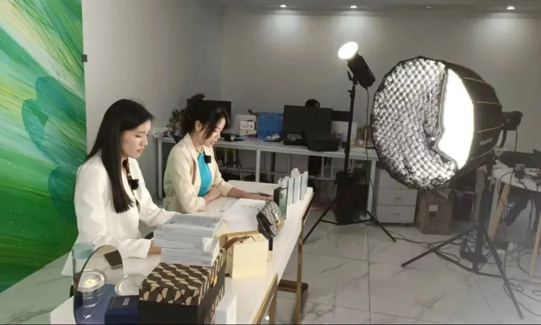 年底业绩冲刺“杀手锏”！新恒基助推医美行业解锁营销新技能，借势双11流量加速爆发！