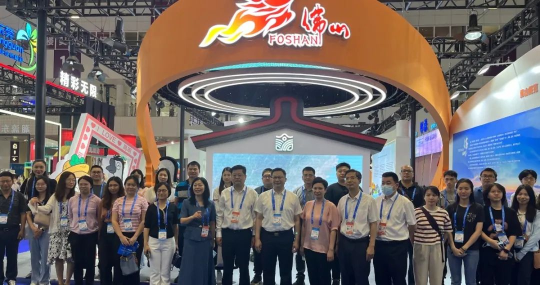 新恒基孵化器率领园区企业，走进第19届深圳文博会，预见未来，学习新变化、新成果！