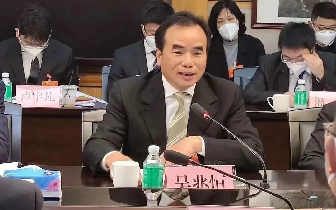 聚焦两会，新恒基孵化器董事长：以科技赋能，用文化创意助推产业转型升级！