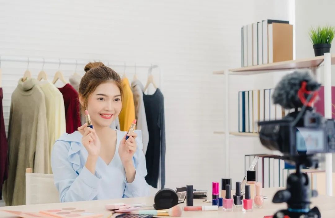 冲刺双11 | 新恒基众创空间站直播间全新升级，引领商业创新风潮！