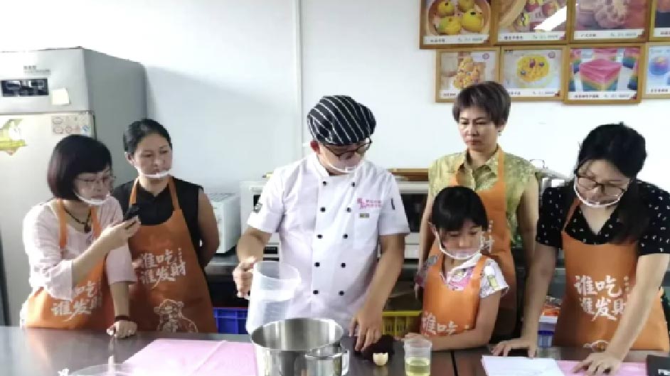 Labubu卡通造型面包课圆满结束，下一期还想和你手作甜蜜！